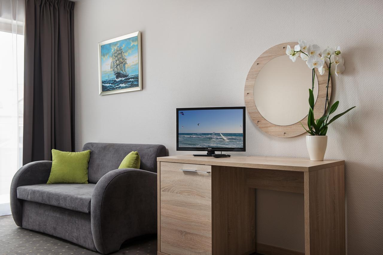 Hotel Szafir Jastrzębia Góra Kültér fotó